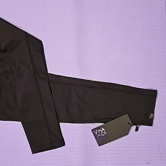 Vina & co black 7/8 leggings - Picture 3 of 3